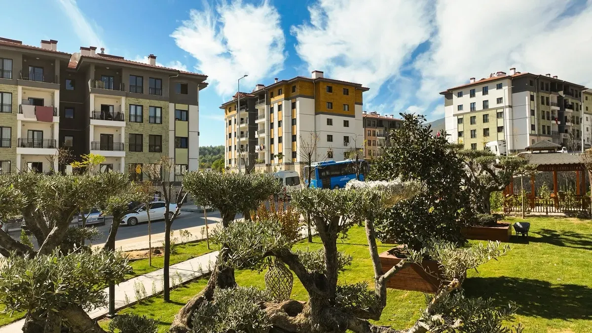 Hatay’ın Dirilişi: 8.500 Konut ve Tarihi Bir Adım Daha